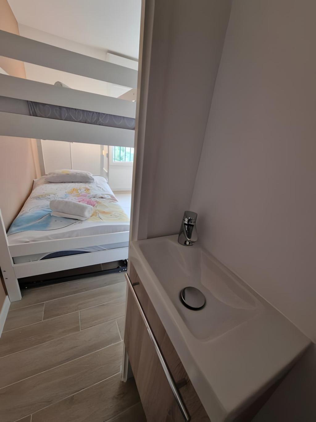 Appartement 3 Chambres, 9P, Hyper Centre Disney Chessy  Exterior photo